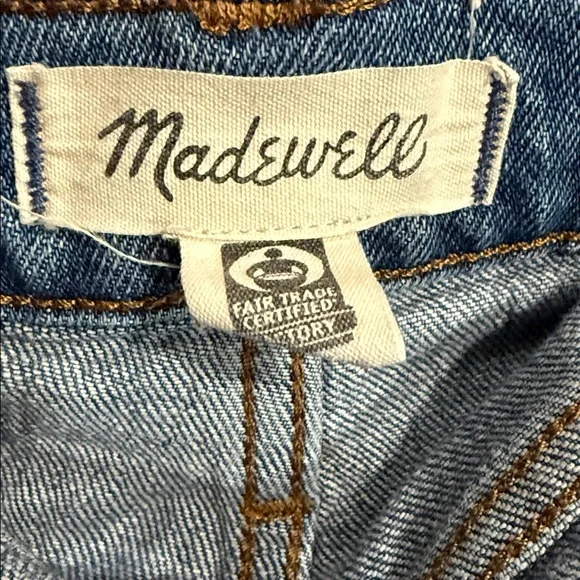 Madewell‎ The High-Rise Slim Boyjean in Moorland
Wash Size  32 - Picture 8 of 11